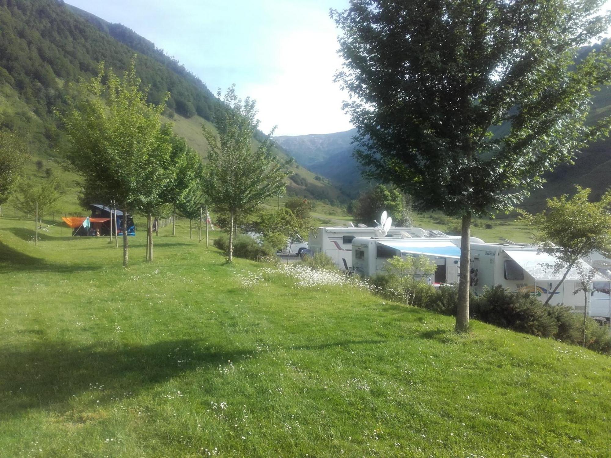 Gite De Montagne Du Plateau De Lhers- Accueil Randonneurs Accous Esterno foto