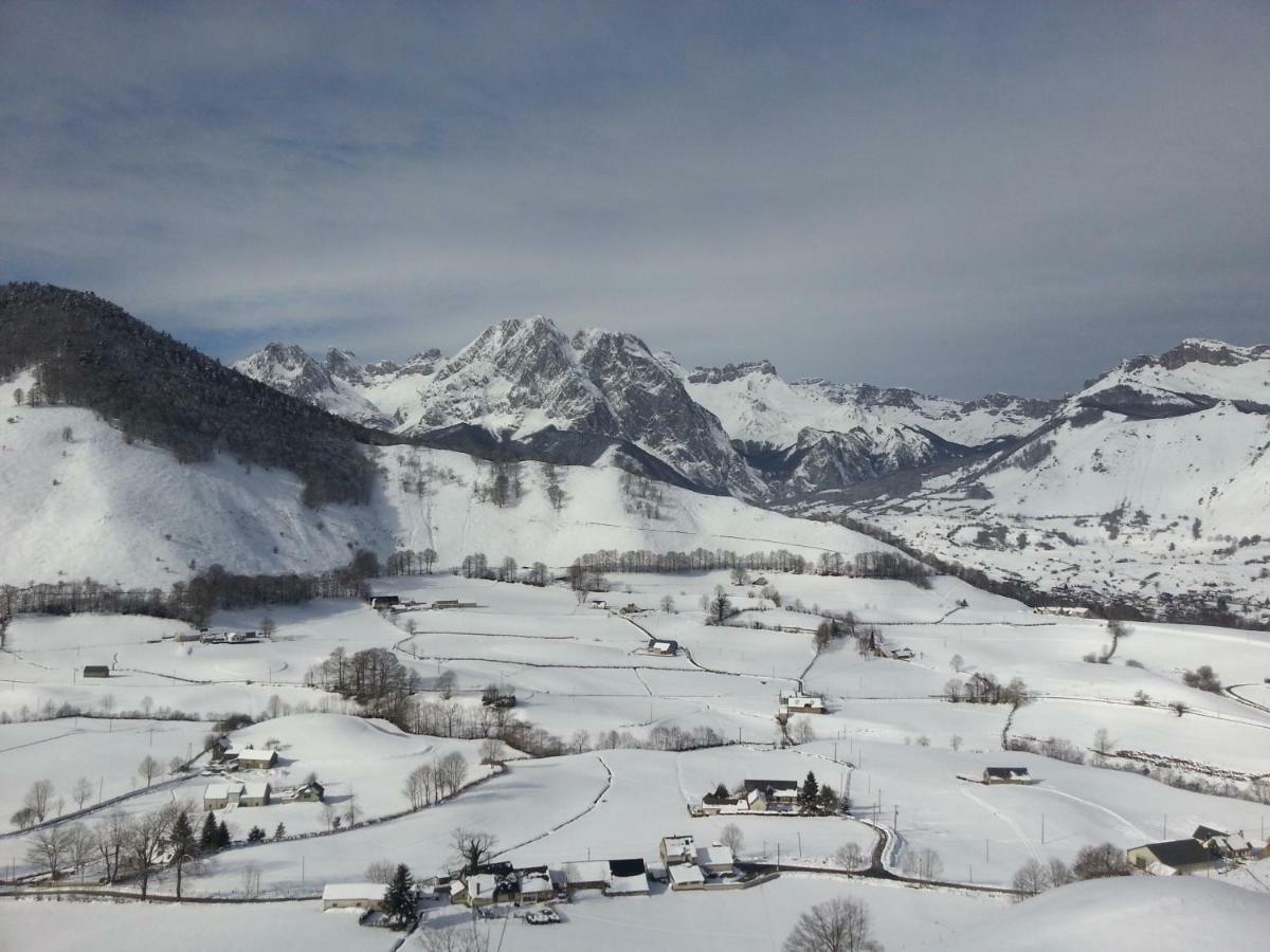 Gite De Montagne Du Plateau De Lhers- Accueil Randonneurs Accous Esterno foto